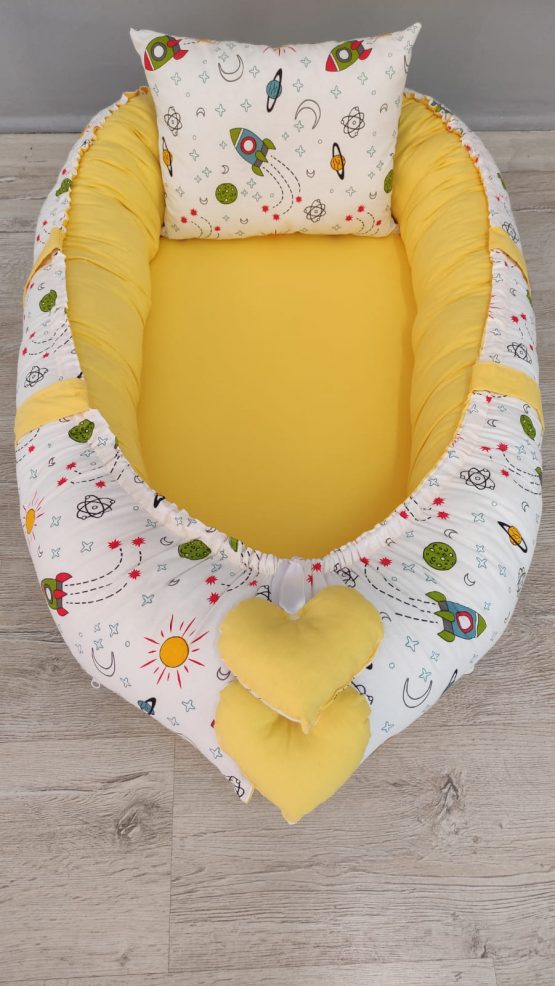 Roket Desen ve Sarı Rengi Kombin Orijinal Babynest ve Ortopedik Yastık